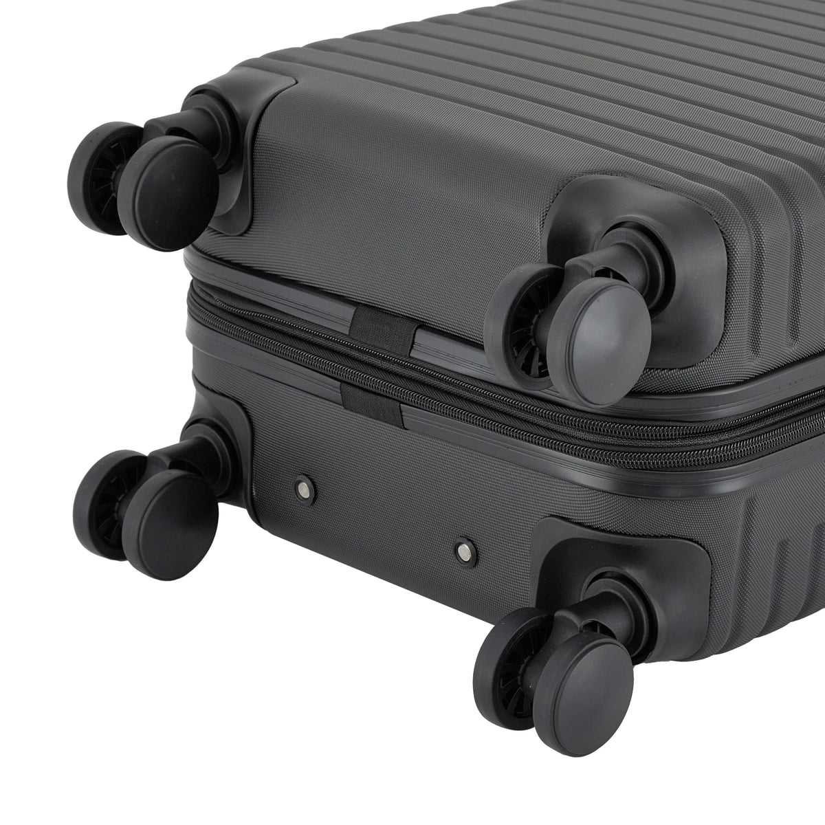 22" Hardside Carry-On Luggage, Black Q46232